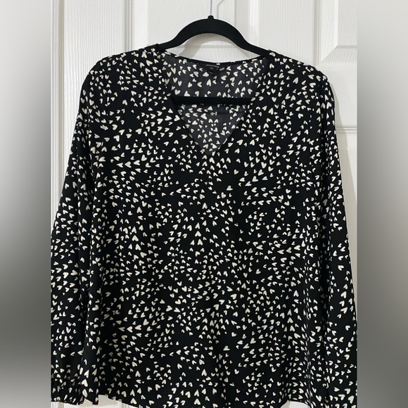 RW&CO blouse. Like new. - Picture 1 of 1